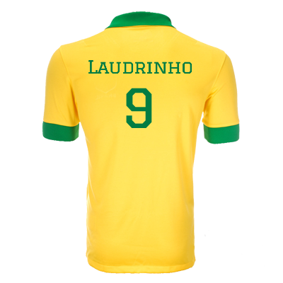Fodboldtrøje med Michael Laudrups brasilianske navn...